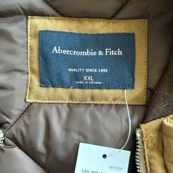 NWT Abercrombie quilted jacket - Picture 3 of 9